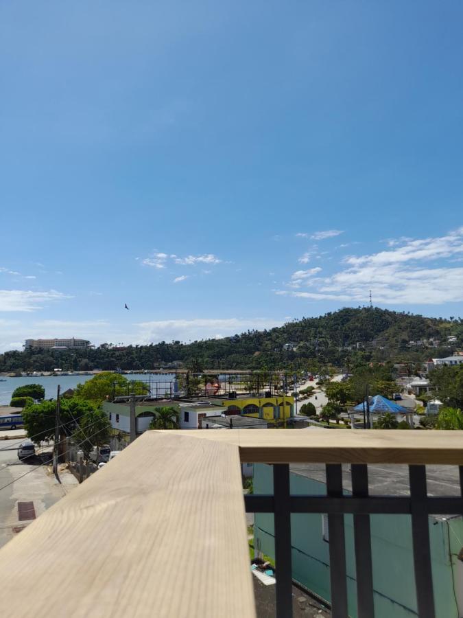 Hostal Marina Samana Exteriör bild